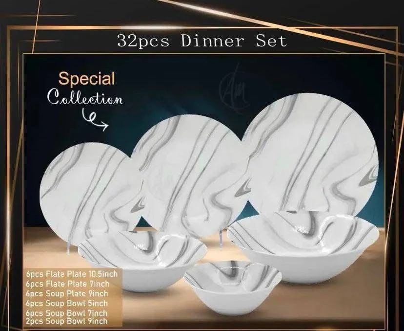 32-Piece Porcelain Dinnerware Set