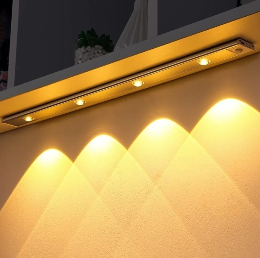 Smart Rechargeable Motion Detector Adjustable Lamp / Light / LED Sensor Light