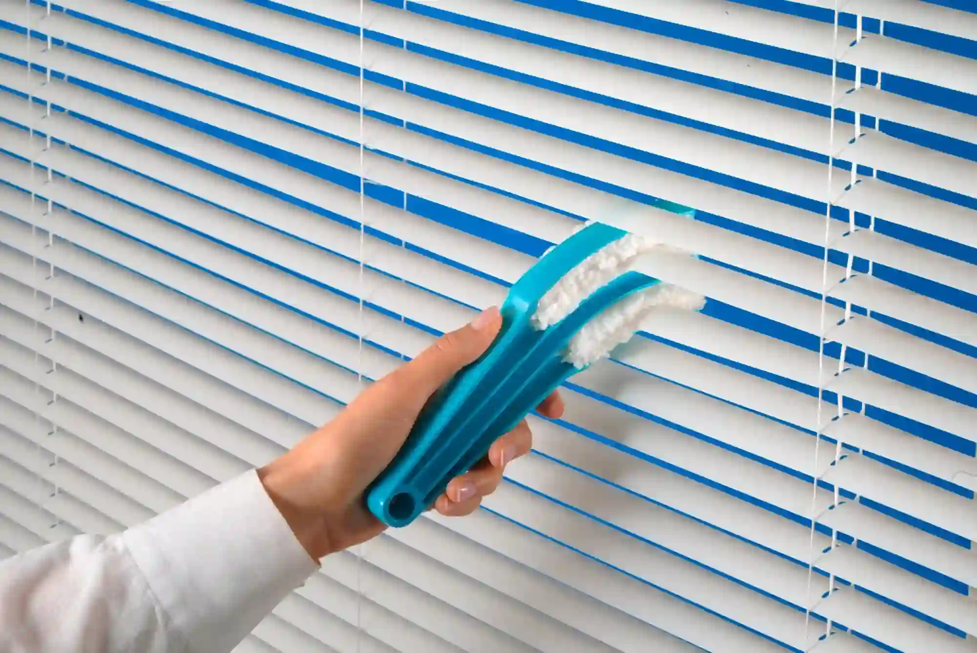 Microfiber Window Blind Cleaner with Dual Wands, fits most blinds, Leifheit