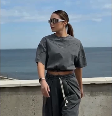Casual Women’s Two-Piece Top & Wide-Leg Pant Set